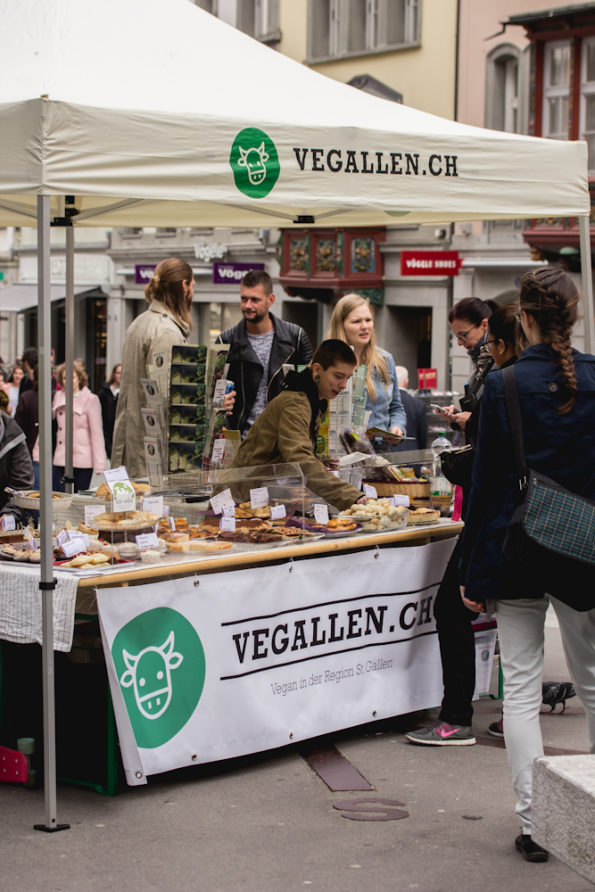 Süsses & Salziges - alles vegan! 09.04.2022 - "Tag der Pflanzenmilch" @ Bärenplatz St. Gallen